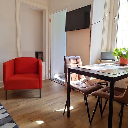 Charming Victorian Apartment, Close To Centre インヴァネス エクステリア 写真
